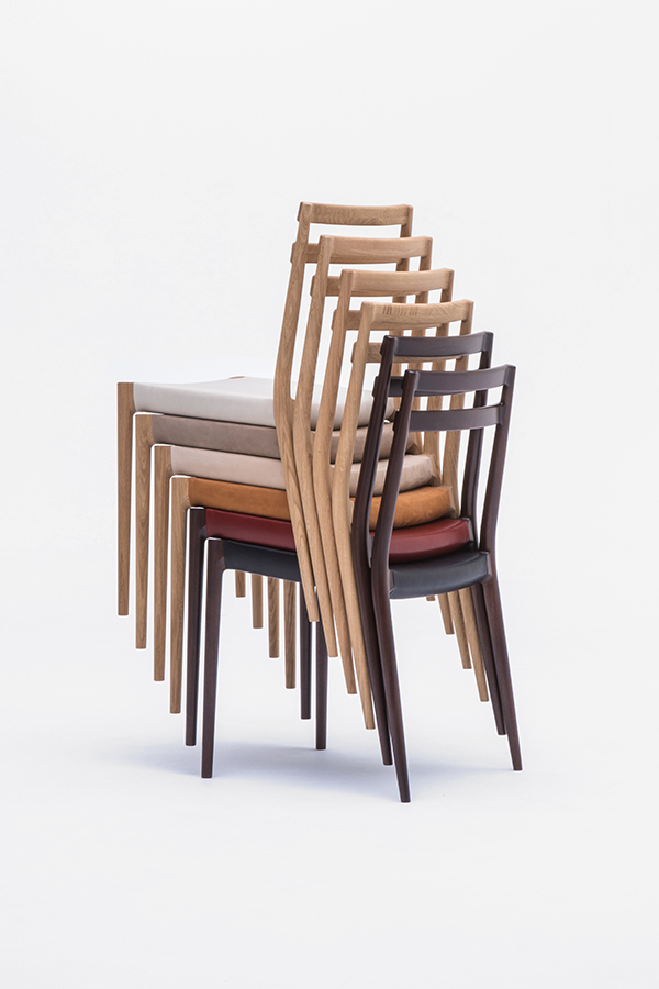 KUNST Cervo stacking chairs